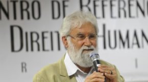 Brasília - O escritor e professor universitário Leonardo Boff e a ministra da Secretaria de Direitos Humanos, Maria do Rosário, participam da abertura do 2º Encontro Nacional dos Centros de Referência em Direitos Humanos