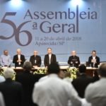 Entre a espada e a cruz por Padre José Vanin Martins